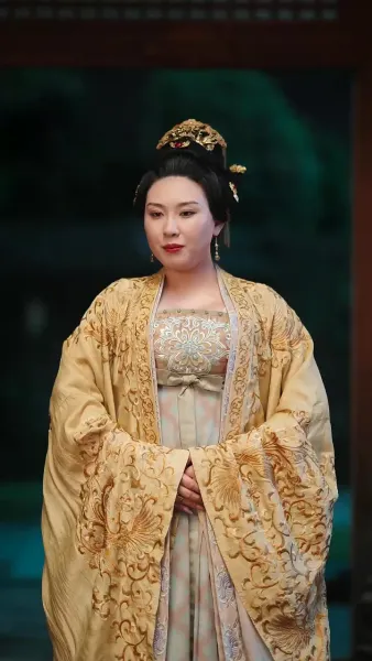 สนมปีศาจสยบ