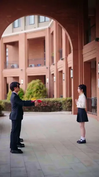 กุหลาบนำโชค