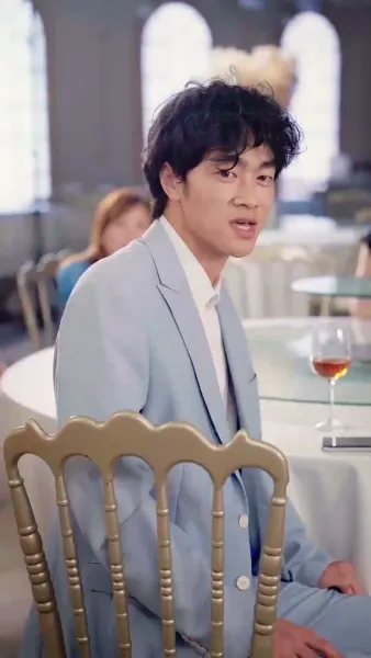 กุหลาบนำโชค