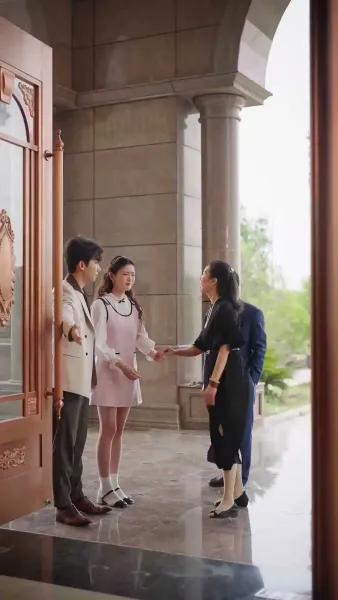 กุหลาบนำโชค