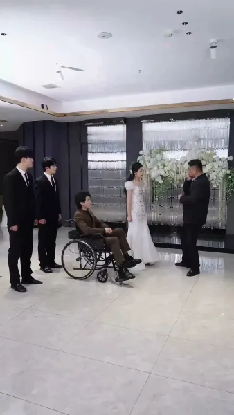 เขากลับมา ความรักตามมา