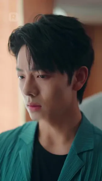 ยั่วยวนให้จูบแอบ