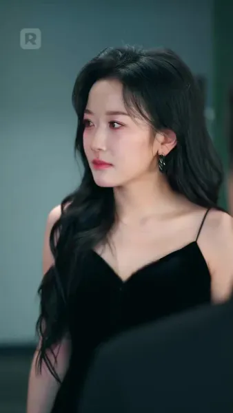 ยั่วยวนให้จูบแอบ