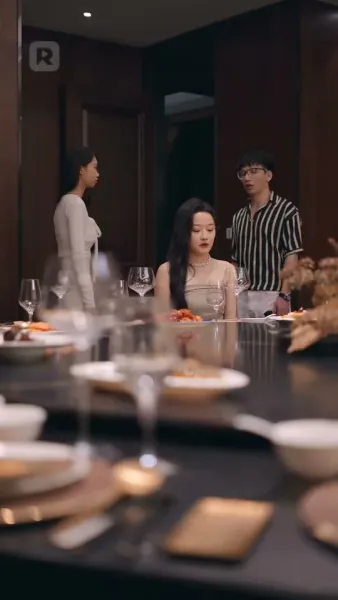 ยั่วยวนให้จูบแอบ