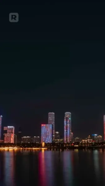 ยั่วยวนให้จูบแอบ