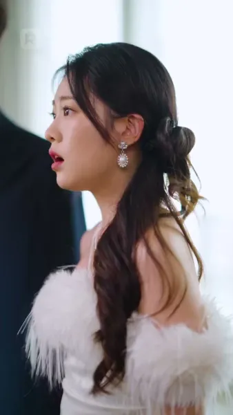 หลังเกิดใหม่ ก็โดนคุณลุงสปอยล์ซะแล้ว