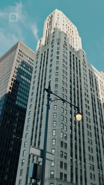 มหาเศรษฐีกับแม่อุ้มบุญเวอร์จิ้น