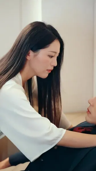 เสแสร้งแกล้งไม่รัก