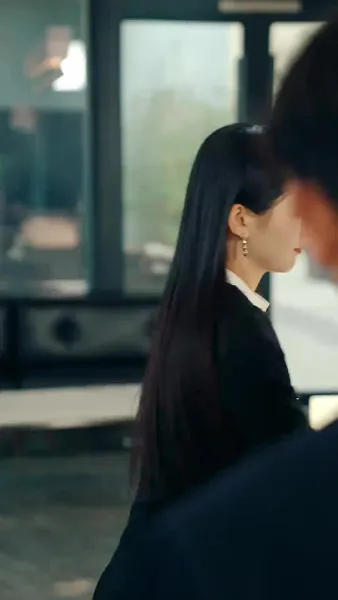 เสแสร้งแกล้งไม่รัก