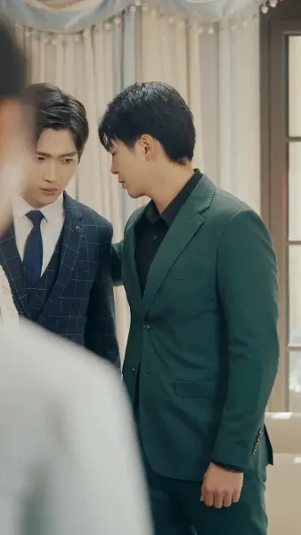 เสแสร้งแกล้งไม่รัก