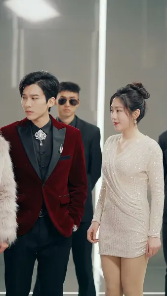 เสแสร้งแกล้งไม่รัก