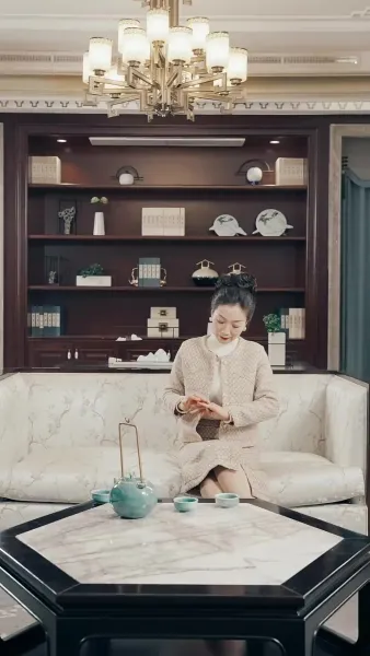 เสแสร้งแกล้งไม่รัก