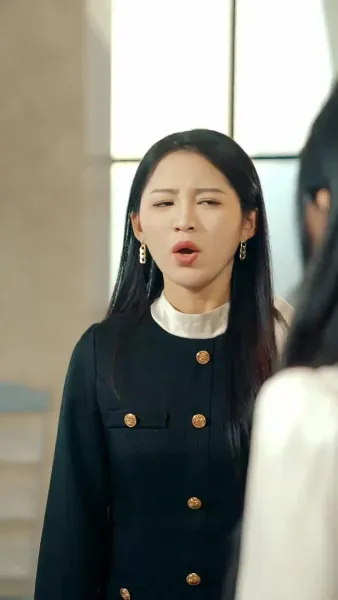 เสแสร้งแกล้งไม่รัก