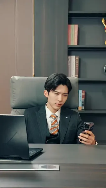 เสแสร้งแกล้งไม่รัก