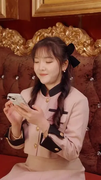 เสแสร้งแกล้งไม่รัก