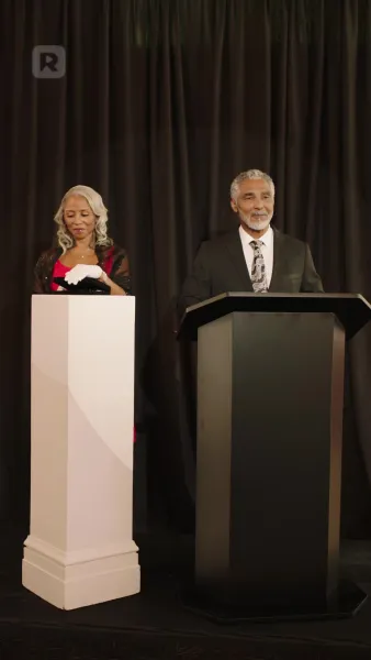 ถอยออกไป! ฉันคือนางซีอีโอตัวจริง