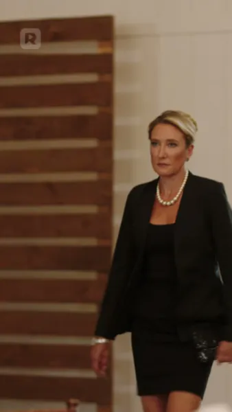 ถอยออกไป! ฉันคือนางซีอีโอตัวจริง