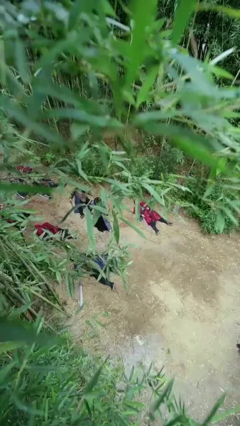 สิ้นกลีบบุปผา(พากย์ไทย)