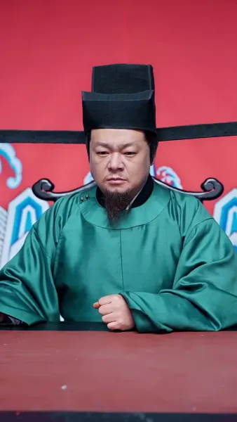 เด็กนำโชคจากฟ้า ครอบครัวเฮงทั้งบ้าน