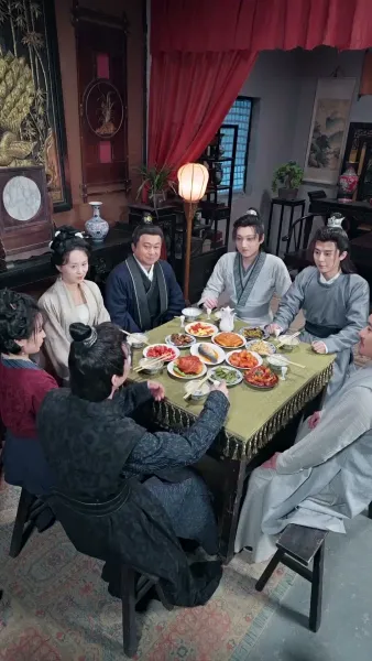 เด็กนำโชคจากฟ้า ครอบครัวเฮงทั้งบ้าน