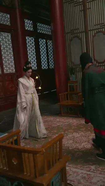 ย้อนกลับไปเป็นฮ่องเต้หญิง