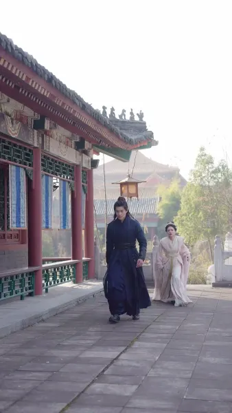 ย้อนกลับไปเป็นฮ่องเต้หญิง