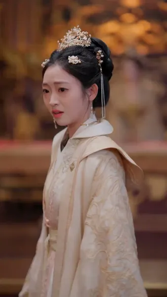 ย้อนกลับไปเป็นฮ่องเต้หญิง