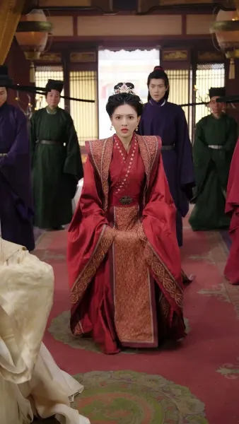 ย้อนกลับไปเป็นฮ่องเต้หญิง