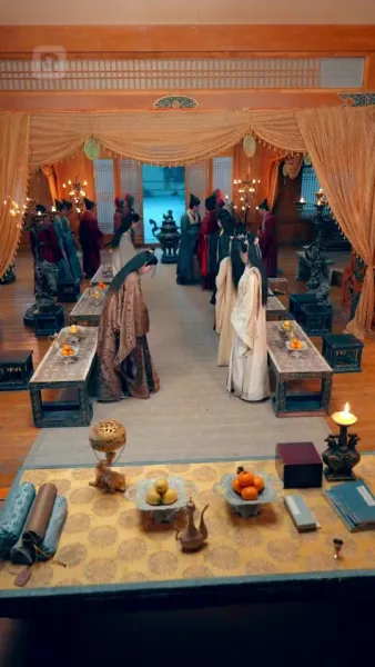 ความรักเบ่งบานท่ามกลางอำนาจ