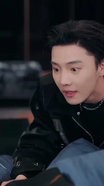 ความรักเริ่มต้นจากลูกแฝด（ฉบับพากย์ ）