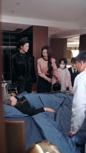 ความรักเริ่มต้นจากลูกแฝด（ฉบับพากย์ ）