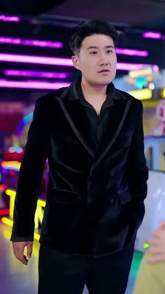 ความรักเริ่มต้นจากลูกแฝด（ฉบับพากย์ ）