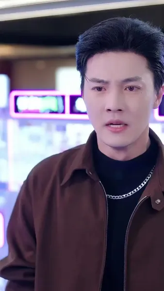 ความรักเริ่มต้นจากลูกแฝด（ฉบับพากย์ ）