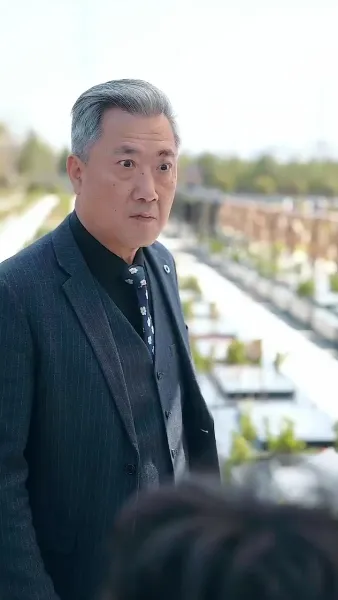 ความรักเริ่มต้นจากลูกแฝด（ฉบับพากย์ ）