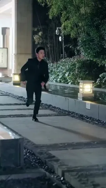 ความรักเริ่มต้นจากลูกแฝด（ฉบับพากย์ ）