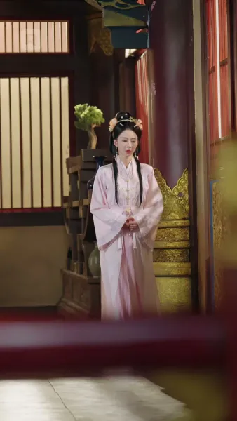 ข้าเป็นยอดดวงใจท่านอ๋อง แล้วองค์รัชทายาทจะเสียใจทำไม