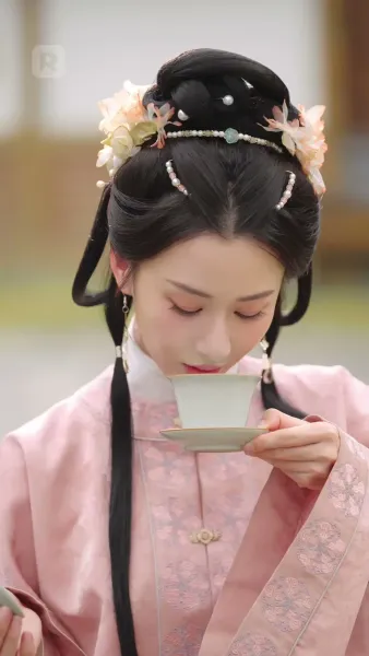 ข้าเป็นยอดดวงใจท่านอ๋อง แล้วองค์รัชทายาทจะเสียใจทำไม