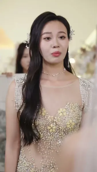 ฟ้ากว้างดินใหญ่ไม่เท่าแม่