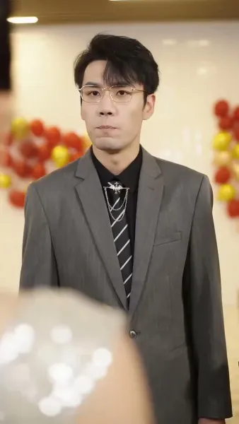 ฟ้ากว้างดินใหญ่ไม่เท่าแม่