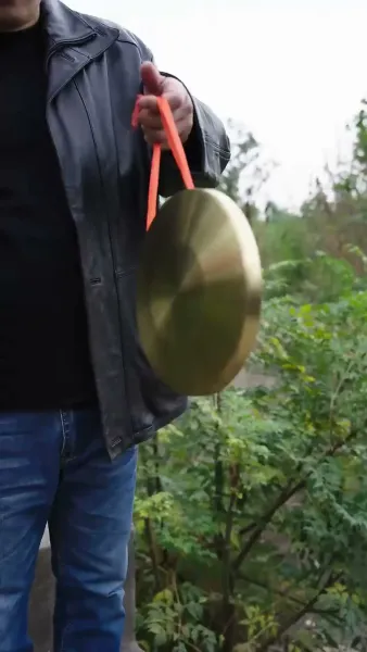 ฟ้ากว้างดินใหญ่ไม่เท่าแม่