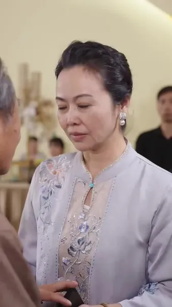 ฟ้ากว้างดินใหญ่ไม่เท่าแม่