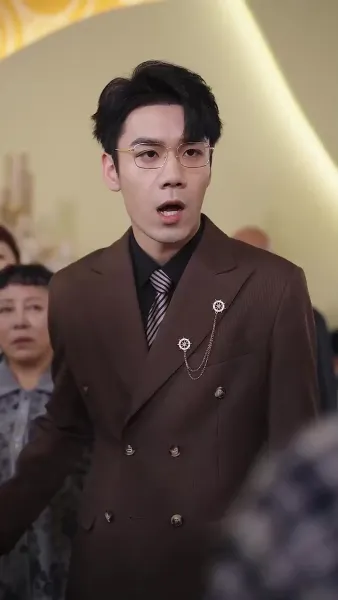 ฟ้ากว้างดินใหญ่ไม่เท่าแม่