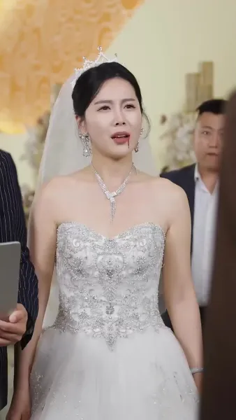 ฟ้ากว้างดินใหญ่ไม่เท่าแม่