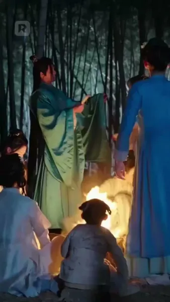 ย้อนเวลาตามใจพี่สาวทั้งเจ็ด