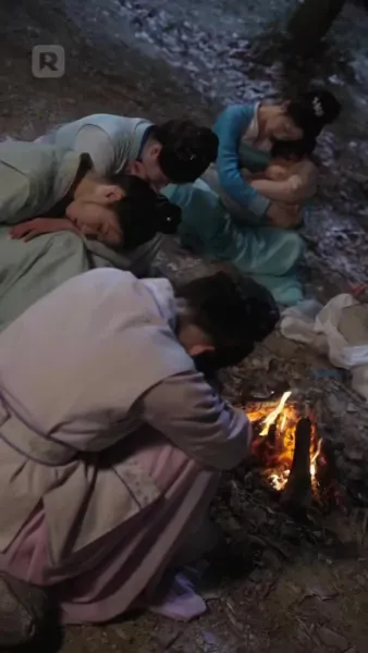 ย้อนเวลาตามใจพี่สาวทั้งเจ็ด