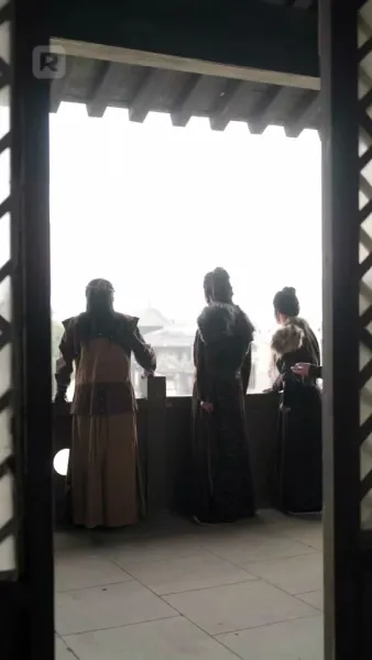 ย้อนเวลาตามใจพี่สาวทั้งเจ็ด