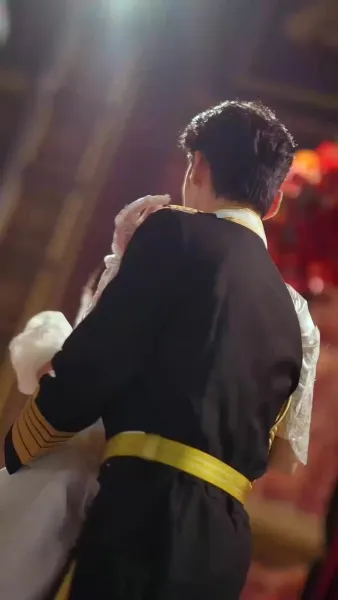 ปลอบหัวใจนายพลคลั่งรัก