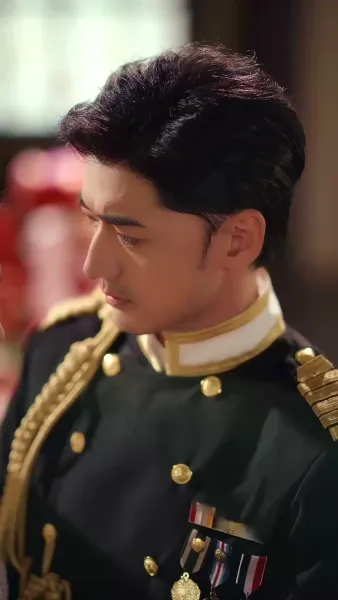 ปลอบหัวใจนายพลคลั่งรัก