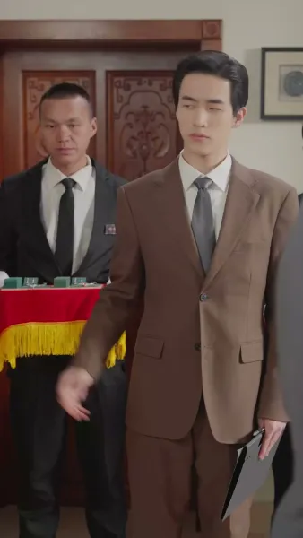 หนุ่มเย็นชา ผู้มีเสน่ห์