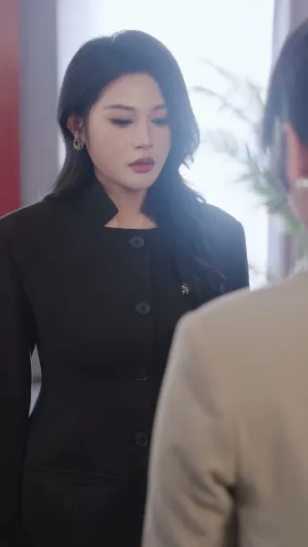 หนุ่มเย็นชา ผู้มีเสน่ห์